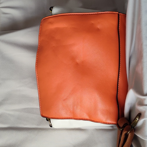 Purse - Picture 3 of 7